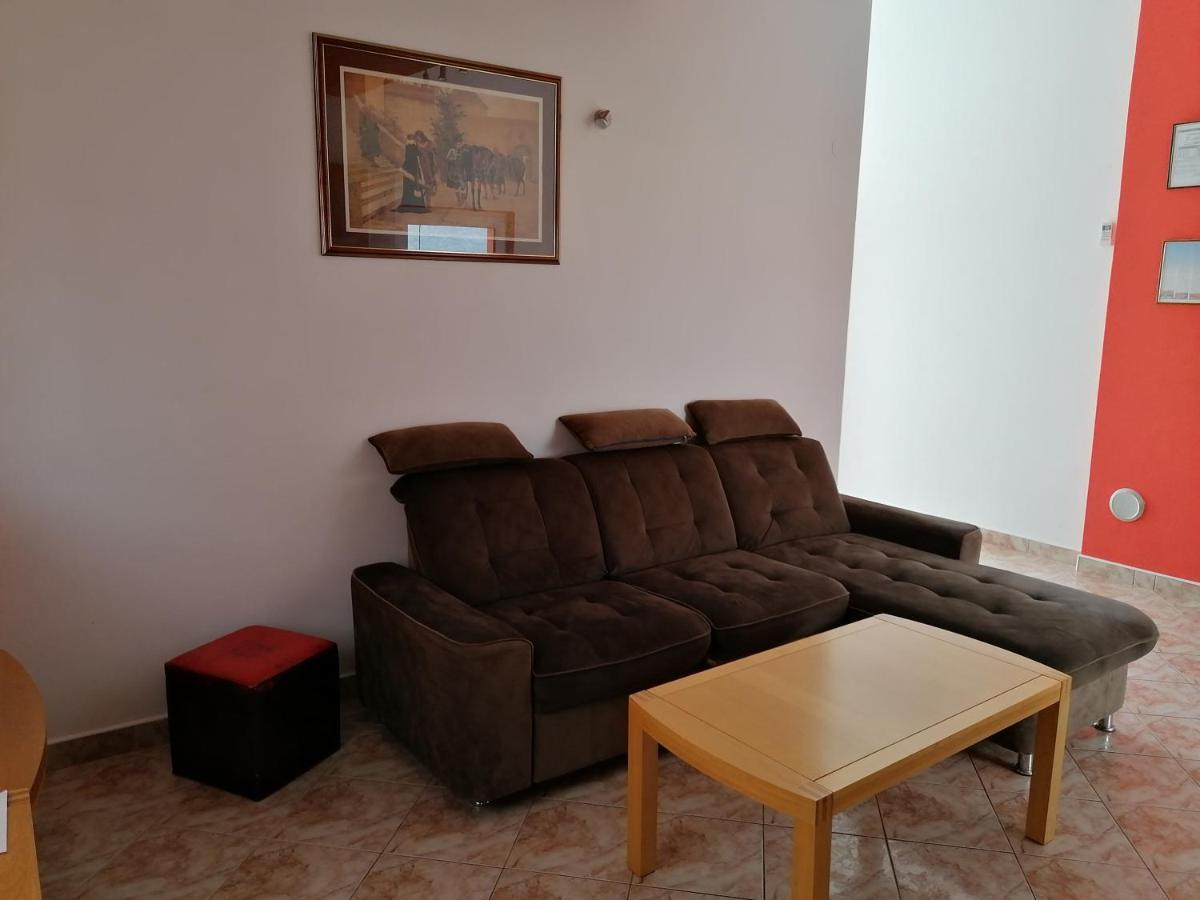 Apartments Villa Venera Razanac Ngoại thất bức ảnh