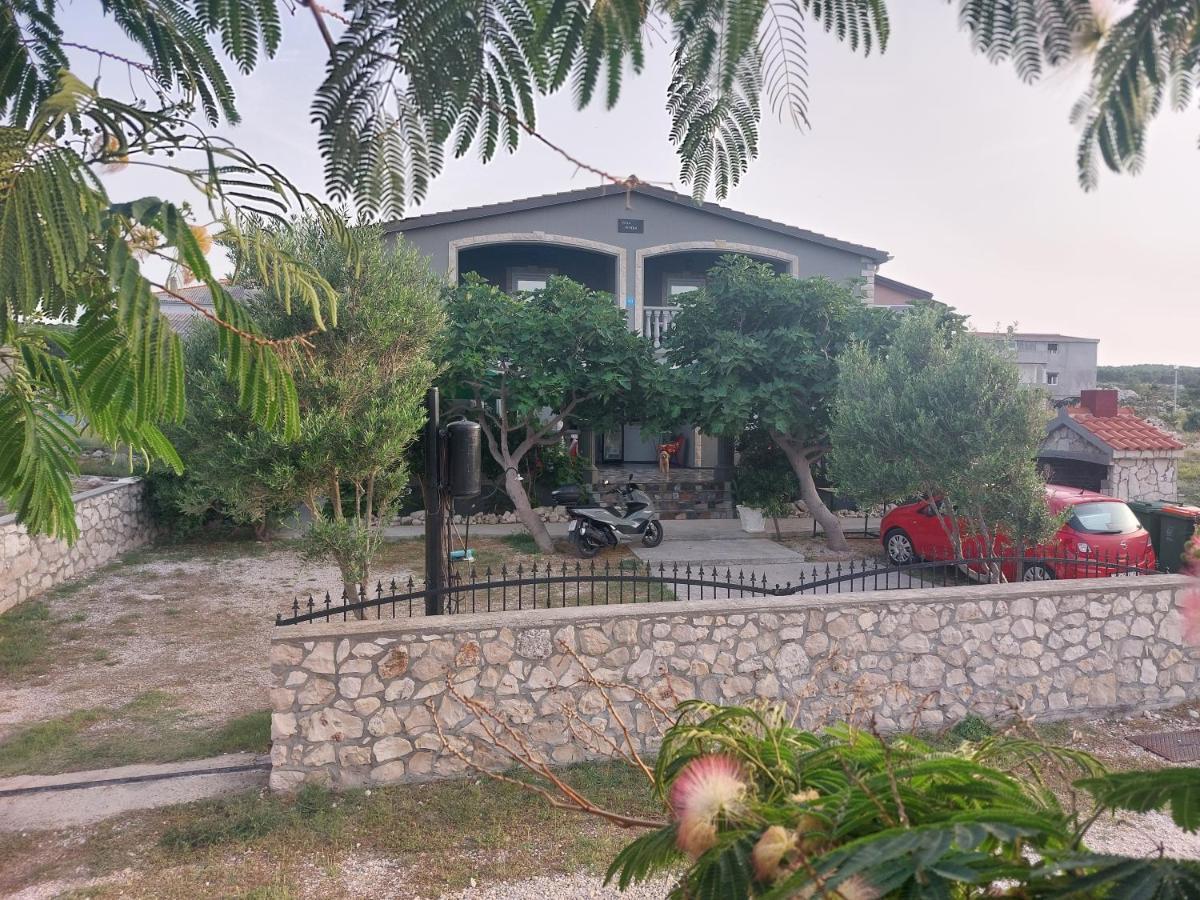 Apartments Villa Venera Razanac Ngoại thất bức ảnh